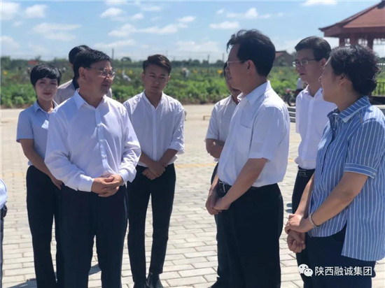 ���Cʡ���f(xi��)����ϯ���c���ί��ӛ�O�������\(ch��ng)�{(di��o)��ָ��(d��o)����